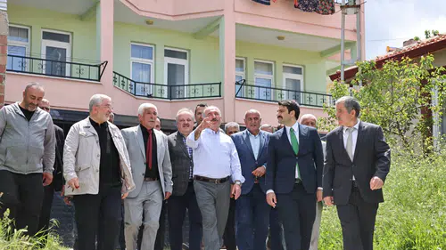Gazi Davet Etti, Vali İcabet Etti
