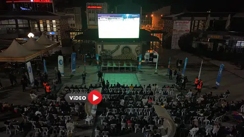 Meydan Doldu, Taştı