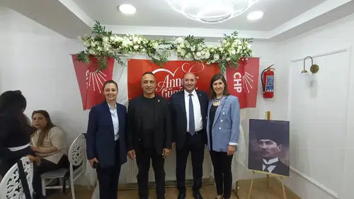 CHP’den Anneler Günü’ne Özel Kutlama