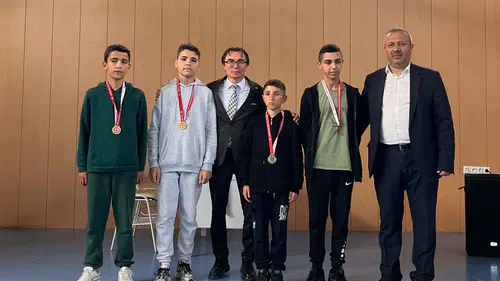 Alaca’da Lise Öğrencileri Kıyasıya Mücadele Etti