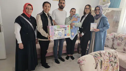 Sağlık Ekipleri Bebekler ve Anneleri İçin Sahada