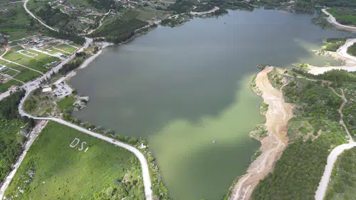 Çomar Barajında Kontrollü Su Tahliyesi Başladı