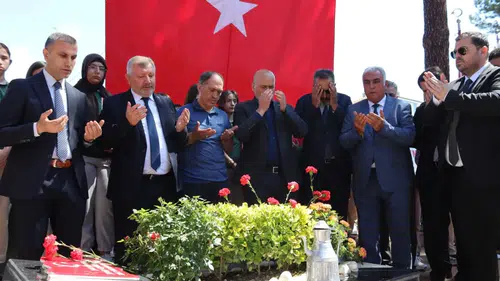 Şehit Öğretmen, Vefatının Yıldönümünde Anıldı