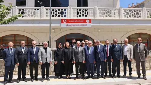 Usta ve Minik Yeteneklerin Eserleri Beğeni Topladı