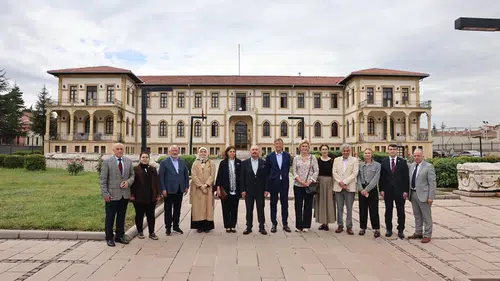 Tarihi Fotoğraf Sergisi Protokolü Bir Araya Getirdi