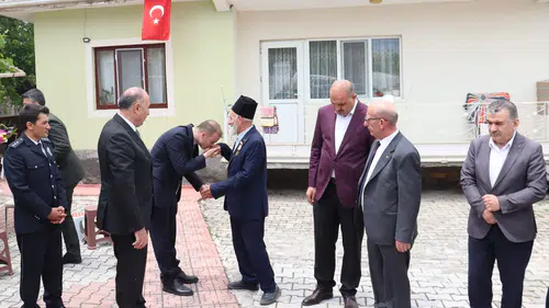 Şehit Aileleri ve Gazileri Yalnız Bırakmadılar