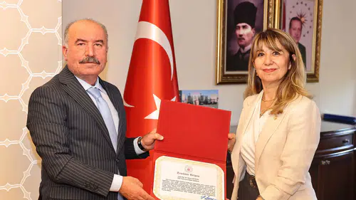 Nurcan Baykam Veda Ediyor