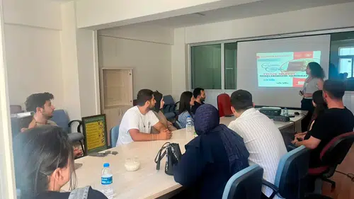 Evlilik Hazırlığı Yapan Gençlere Uzmanından Eğitim