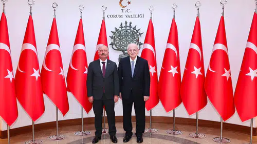 İsmail Kahraman’dan Çorum Valiliğine Ziyaret