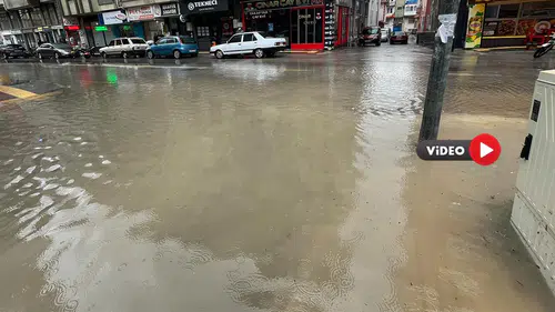 Sokaklar Göle Döndü
