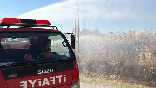 Otluk Alanda Çıkan Yangın Söndürüldü