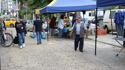 Pazarcıların Yağmurla İmtihanı