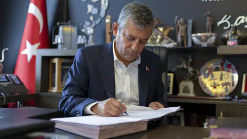 Özgür Özel İstifa Etti, İşte Yeni Partisi