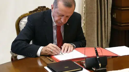 Cumhurbaşkanı Erdoğan'dan Çok Sayıda Atama ve Görevden Alma Kararı