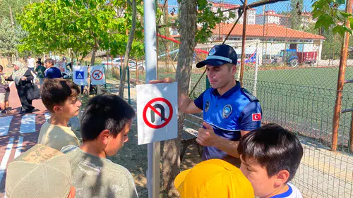 Öğrencilere ‘Trafik Köşesi’ Sürprizi