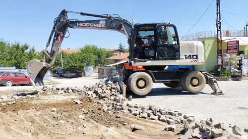 Savak Yolu Sıcak Asfalt İçin Hazırlanıyor