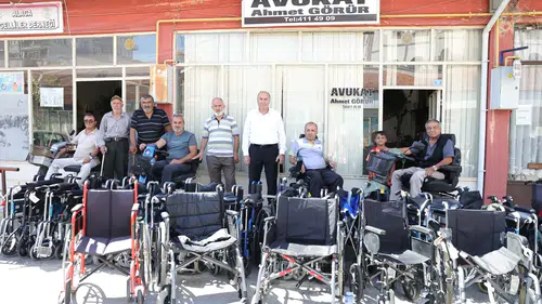 30 Engelli Aracı Teslim Edildi