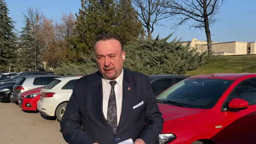 Ünlü belediye başkanının araçları satışa çıkıyor