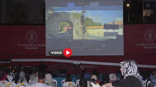 'Gezen Sinema' Tırı Çorum'da Vatandaşlarla Buluştu