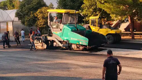 Okul Bahçesine 431 Ton Sıcak Asfalt Serildi