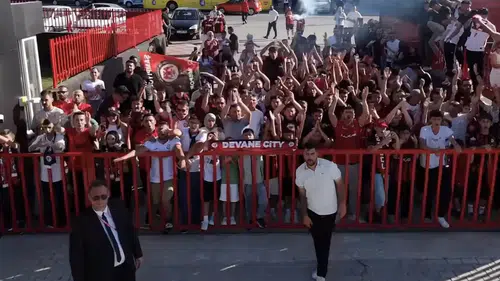 Taraftardan Futbolculara Destek!