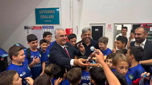 Ahlatcı, İlçeleri Dinledi