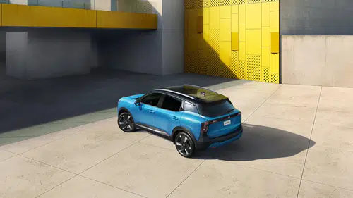 100 Km'de 3.9 Litre Yakan SUV Türkiye'ye Geliyor
