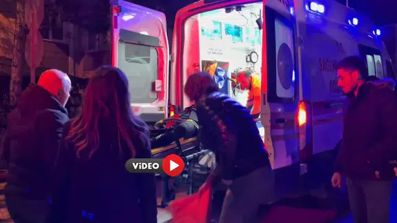 Kazada Sıkıştı, İtfaiye Böyle Kurtardı