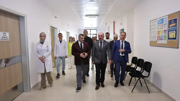 Vali Çalgan, Ulukavak'taki Sağlık Kompleksini İnceledi