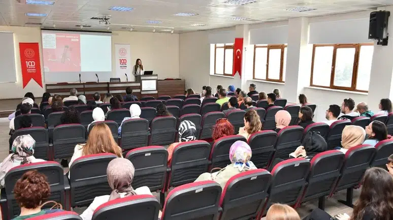 Eğitimcilere Elektronik Sigara Eğitimi Verildi