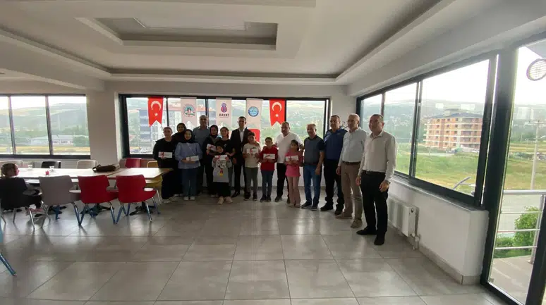 ‘Toprak Varsa Hayat Var’