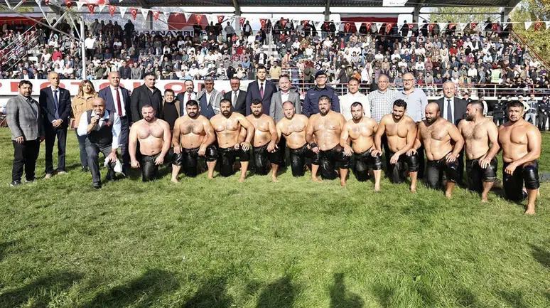 Güreşin Kalbi Kargı’da Attı