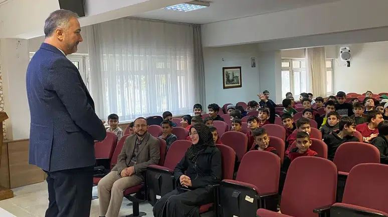 Müftü Yıldırım, Hafızlık Öğrencileriyle Buluştu