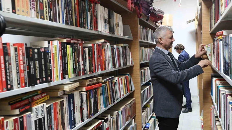 Muğla Büyükşehir’in kitap kampanyasına yoğun ilgi