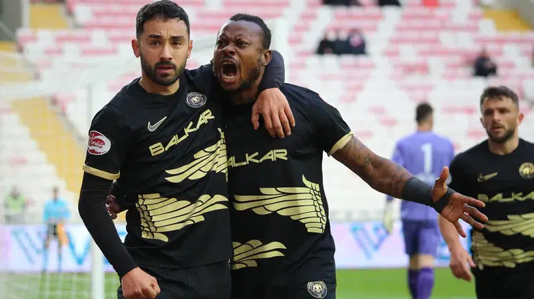 Çorum FK En Golcü Takımları Arasında