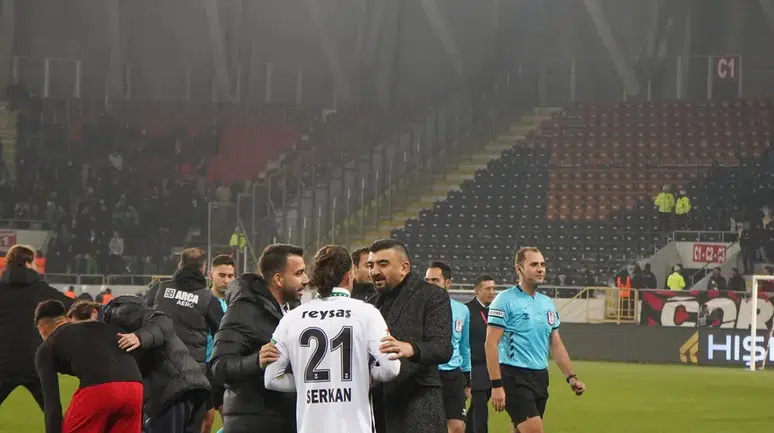 Serkan Yavuz Hasret Giderdi