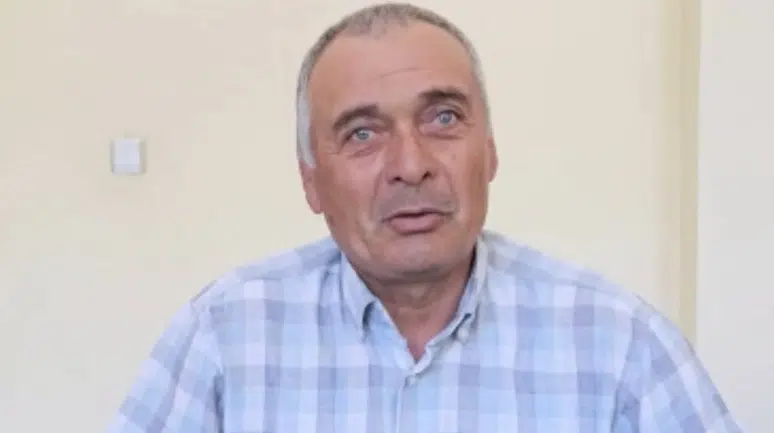 Çatı Ustasının Başına Leylek Kondu