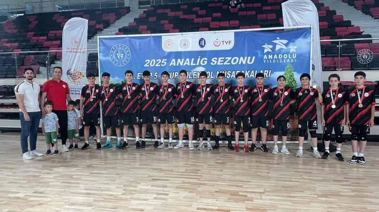 Çorum Voleybol Takımları Gruplarından Lider Çıktı