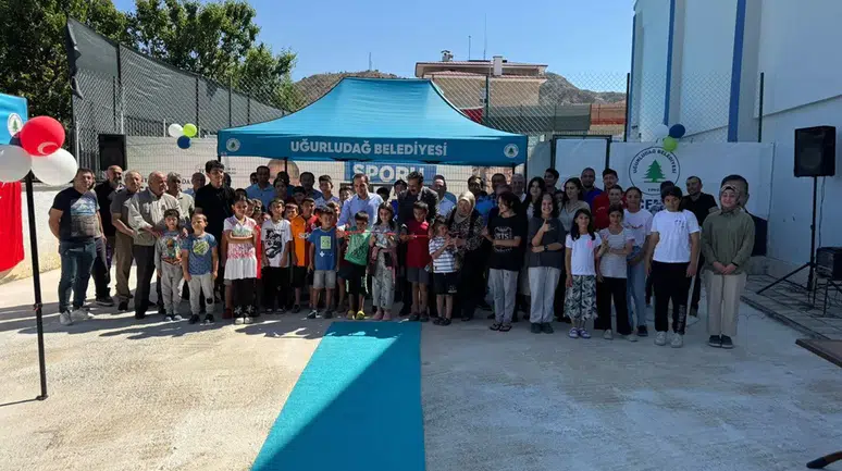 Hem Havuz Açıldı Hem Kurs Başladı