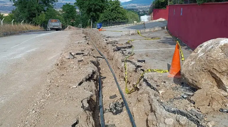 Laçin’de Su Hatları Yenileniyor