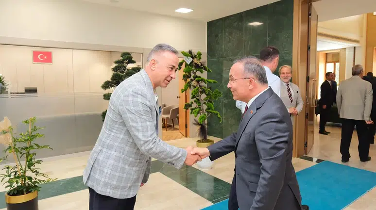 Tahtasız’dan Vali Kemal Çeber’e Ziyaret