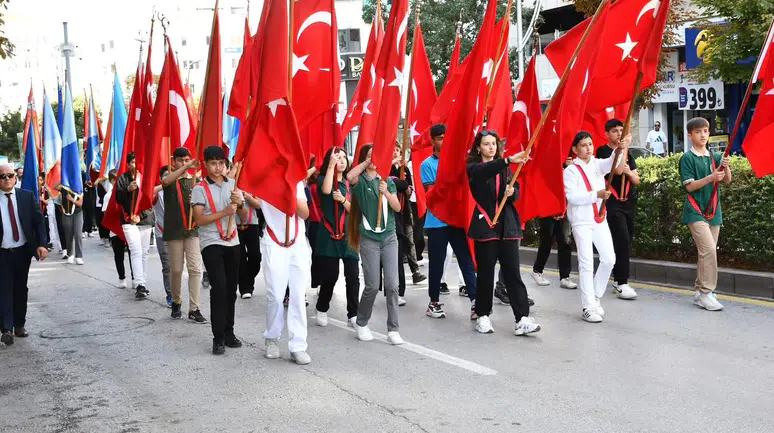 Gençlik ve Spor İl Müdürlüğü Korteje Katıldı