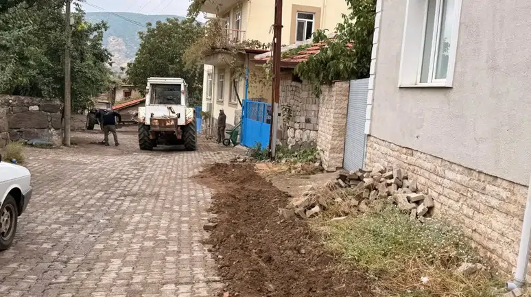 Doğalgaz Kazılarının Ardından Yollar Yenileniyor