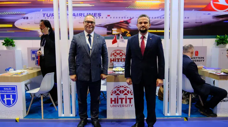 Hong Kong'da Çorum Rüzgarı