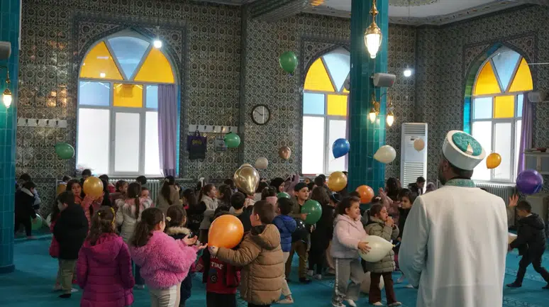 Miniklere Ramazan ve Cami Sevgisi Aşılandı
