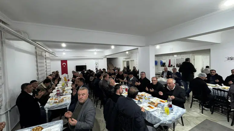 Protokol ve Muhtarlar Aynı Sofrada Buluştu