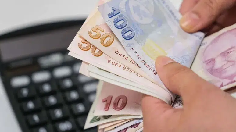 Emekli Maaşı Artıyor, İşte Konuşulan Rakam