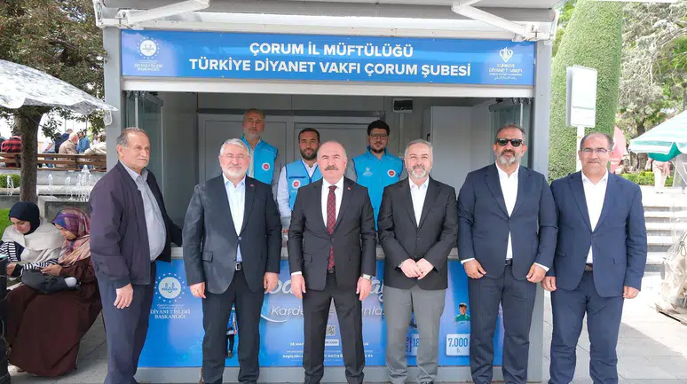 Vali Çalgan’dan Kurban Bağış Standına Ziyaret