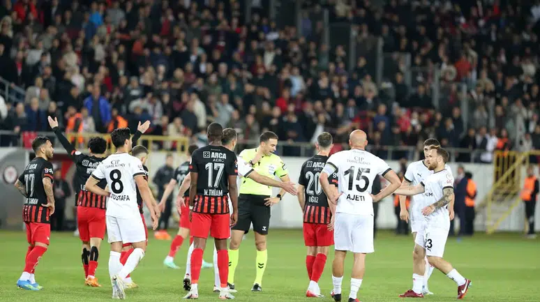 Maç Öncesi Çarpıcı Açıklama: Çorum FK 11’e 11 Oynamıyor!