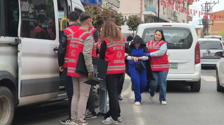 Güzellik Merkezi Maskesiyle Hesapları Boşalttılar